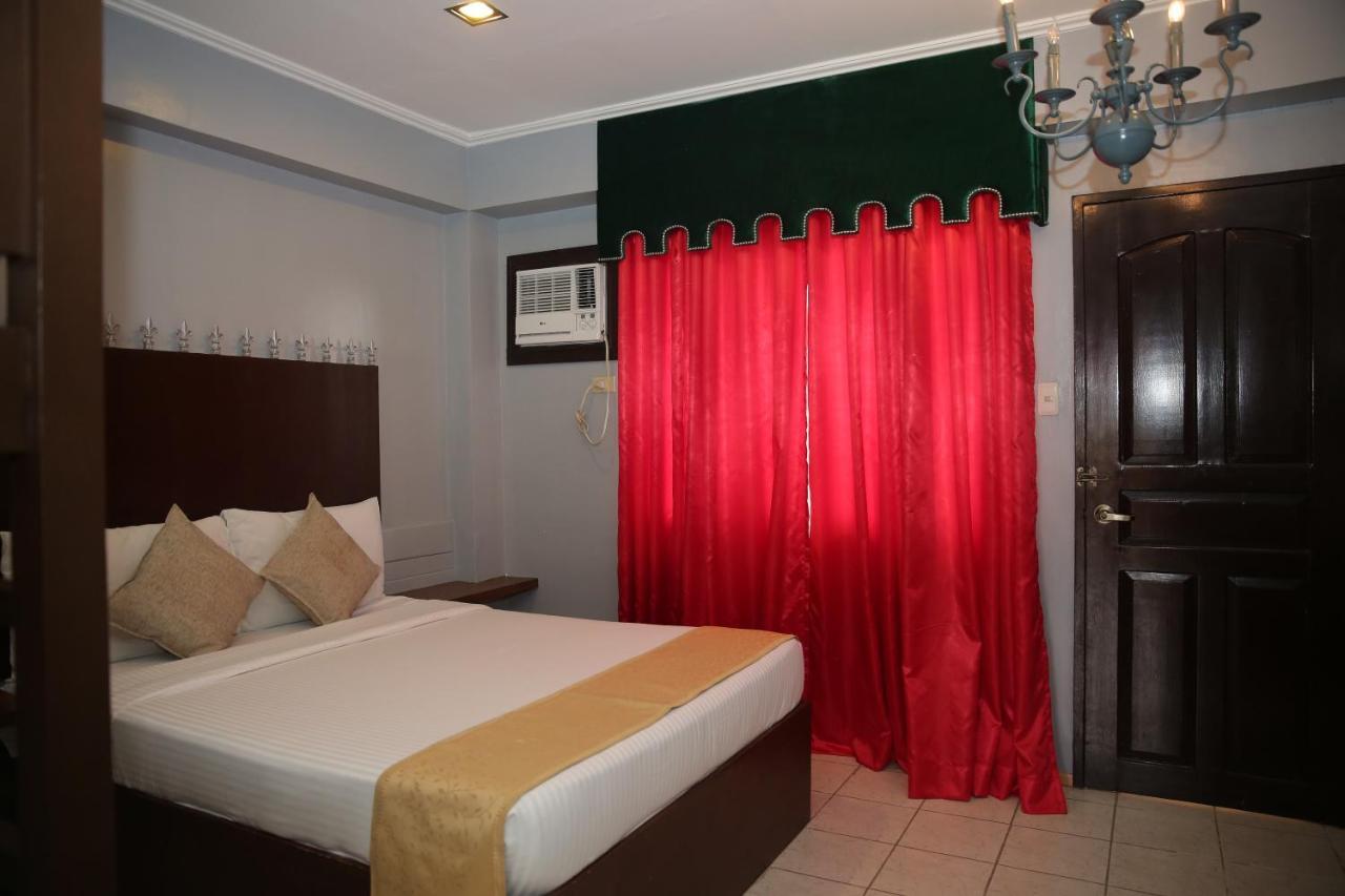 Eon Centennial Resort Hotel & Waterpark Iloilo Esterno foto