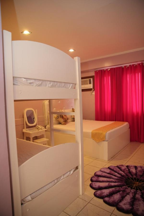 Eon Centennial Resort Hotel & Waterpark Iloilo Esterno foto