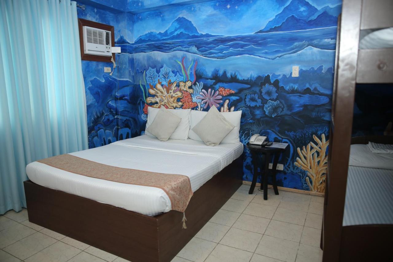 Eon Centennial Resort Hotel & Waterpark Iloilo Esterno foto