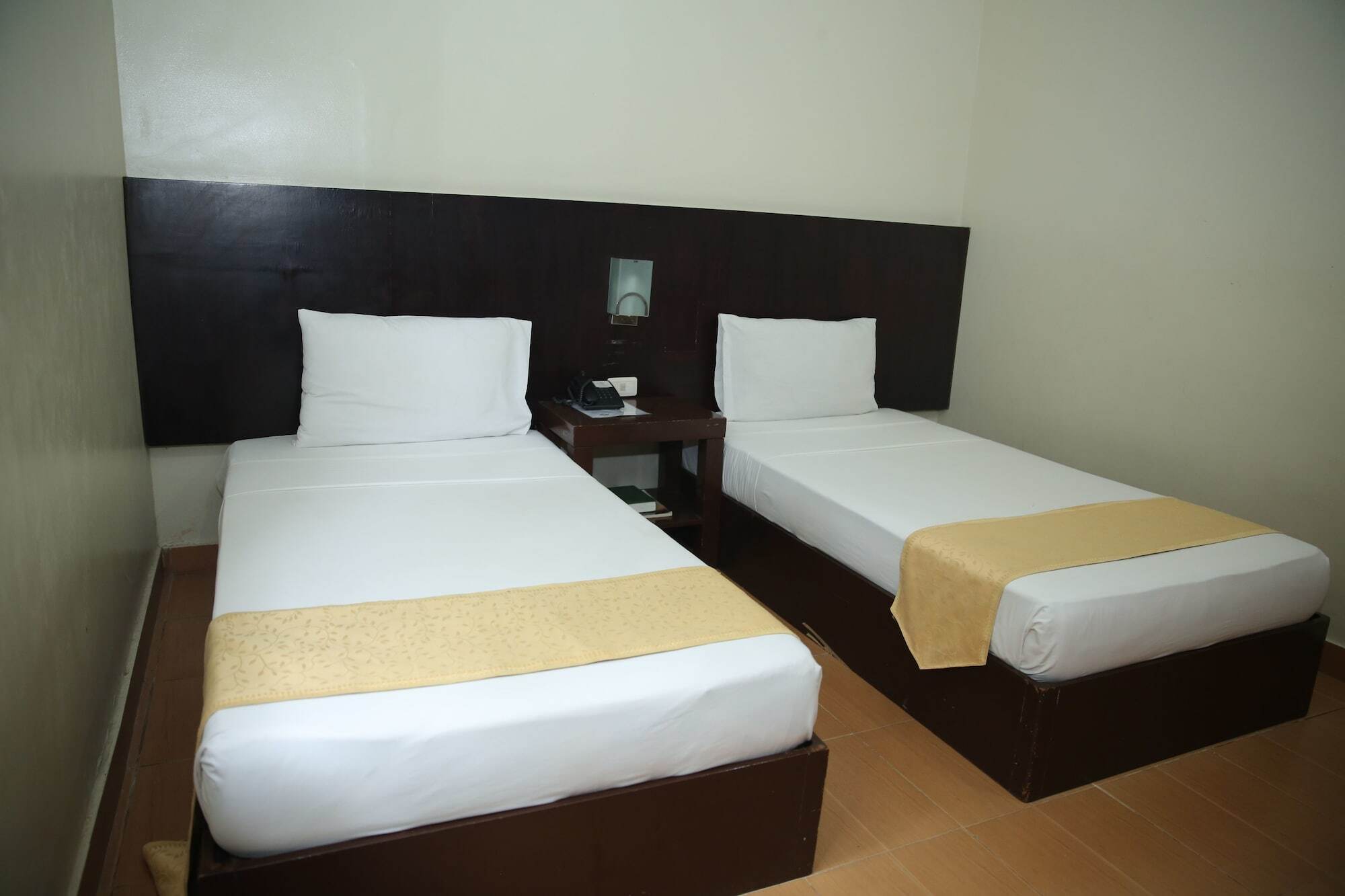 Eon Centennial Resort Hotel & Waterpark Iloilo Esterno foto